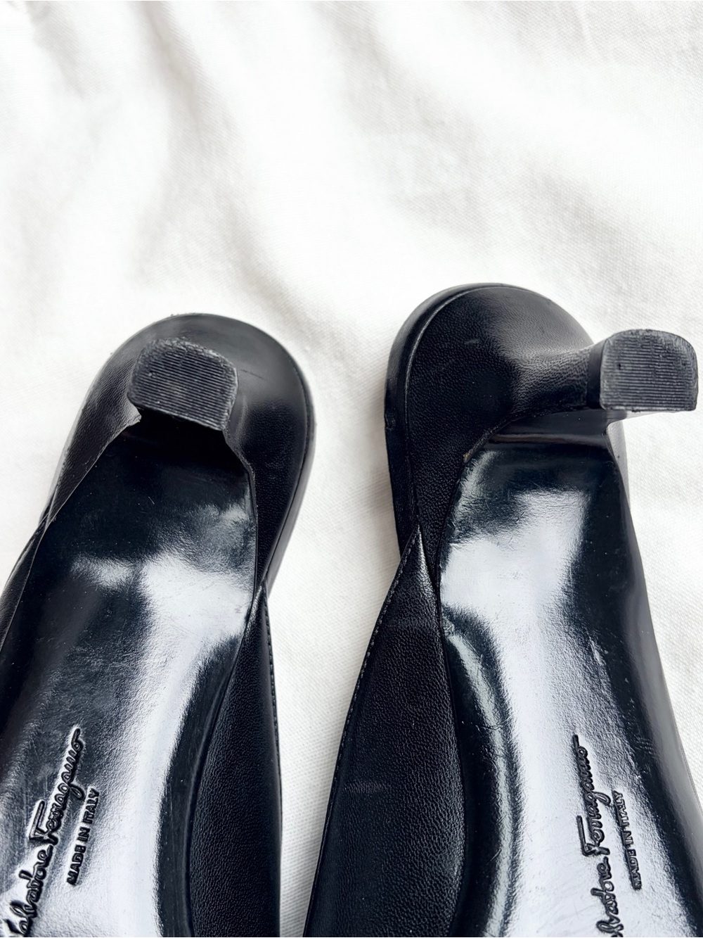 Salvatore Ferragamo Black Leather Slip-On Mules - Picture 6 of 7
